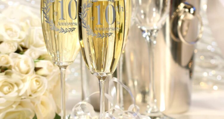 10th anniversary champagne flutes