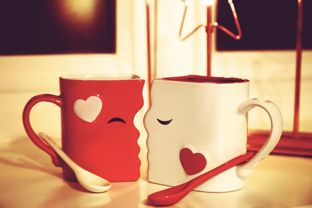 Kissing Mug Set