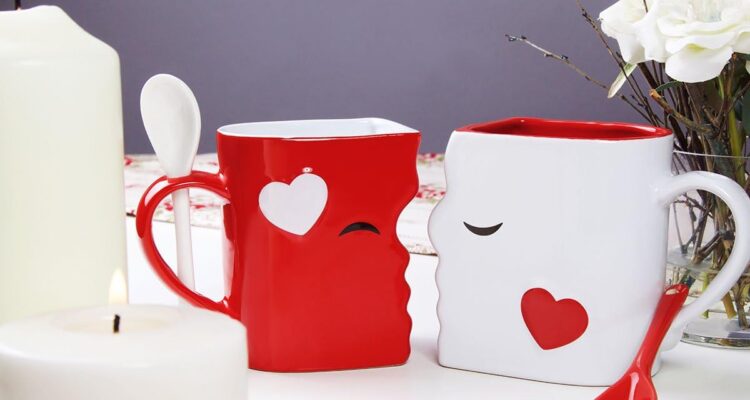 Blu Devil Kissing Mug Set